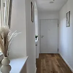 Apartment Lu16 Three - Neu Renoviert, Modern & Zentral Mit Kueche - Bema Bamberg