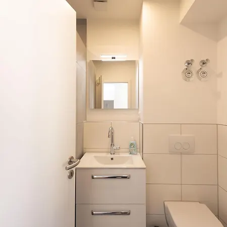 Apartamento Lu16 Three - Neu Renoviert, Modern & Zentral Mit Kueche - Bema
